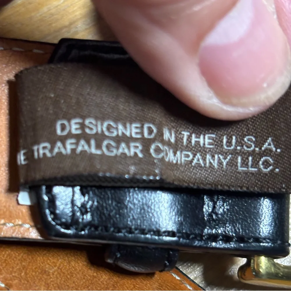 Trafalgar men’s cortina‎ black leather belt with gold buckle size 38